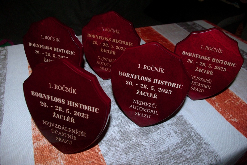 Přeci si to tam nerozdáme navzájem...