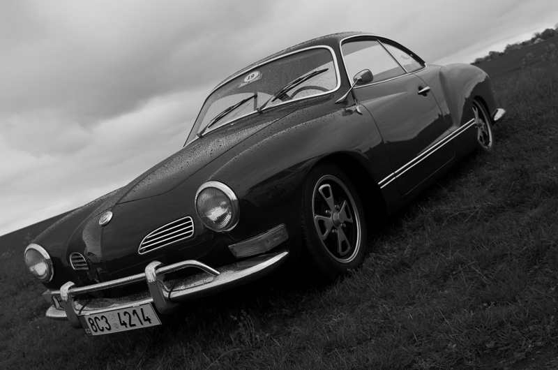 Nu, ale valíme, tak ještě pár kousků k prohlédnutí... Karmann..