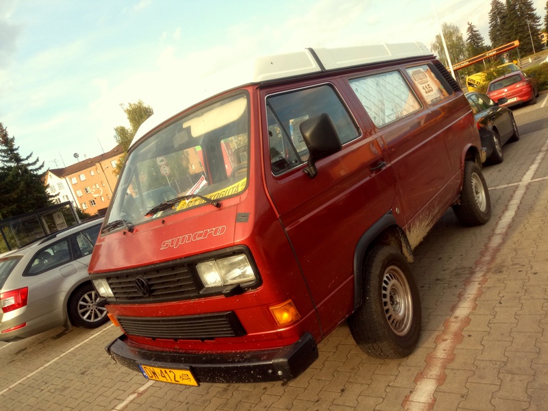 Pěkný syncro s množstvím originálních cingrlátek...