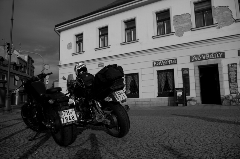 No a... Dvě vrány... snad mi to ty naše miminka odpustěj..