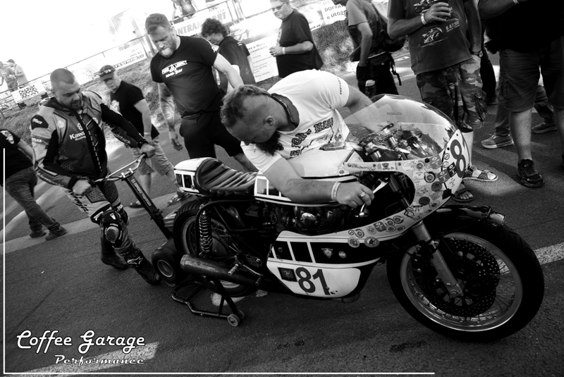 Martin Hájek a jeho Yamaha 750... pekelnej rachot